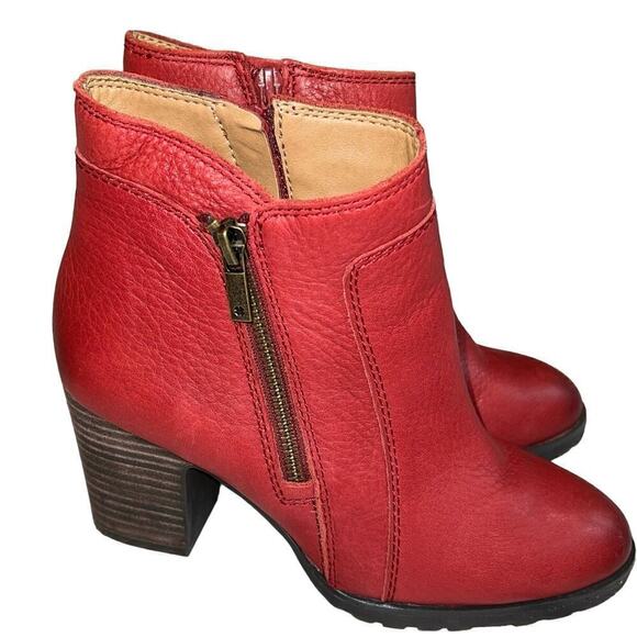 LUCKY BRAND Nilafa Red Leather Double Zip Waterproof Block Heel Booties Sz 6.5M - Picture 1 of 15
